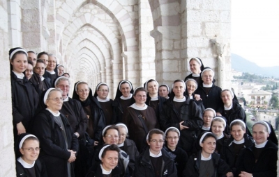 Przed grobem św. Franciszka w Asyżu